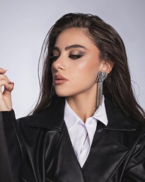 Andria Tayeh Instagram - 💿

Stylist: @omziag 
Photographer: @kifah.ballani 
MU&Hair: @angelabeydoun @bob_hair_design @assaadhairdesign