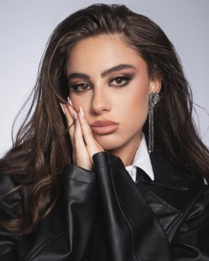 Andria Tayeh Instagram - 💿

Stylist: @omziag 
Photographer: @kifah.ballani 
MU&Hair: @angelabeydoun @bob_hair_design @assaadhairdesign