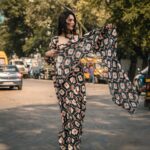 Aneri Vajani Instagram - Happy New Year 💫 Saree : @ranbirmukherjee @ranbirmukherjeeofficial Styled : @priyavajani HMU : @hersparlourhema 📸 : @dreamdraftfilms @shivam_99__ #anerivajani #happynewyear #2024