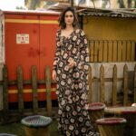 Aneri Vajani Instagram - Happy New Year 💫 Saree : @ranbirmukherjee @ranbirmukherjeeofficial Styled : @priyavajani HMU : @hersparlourhema 📸 : @dreamdraftfilms @shivam_99__ #anerivajani #happynewyear #2024