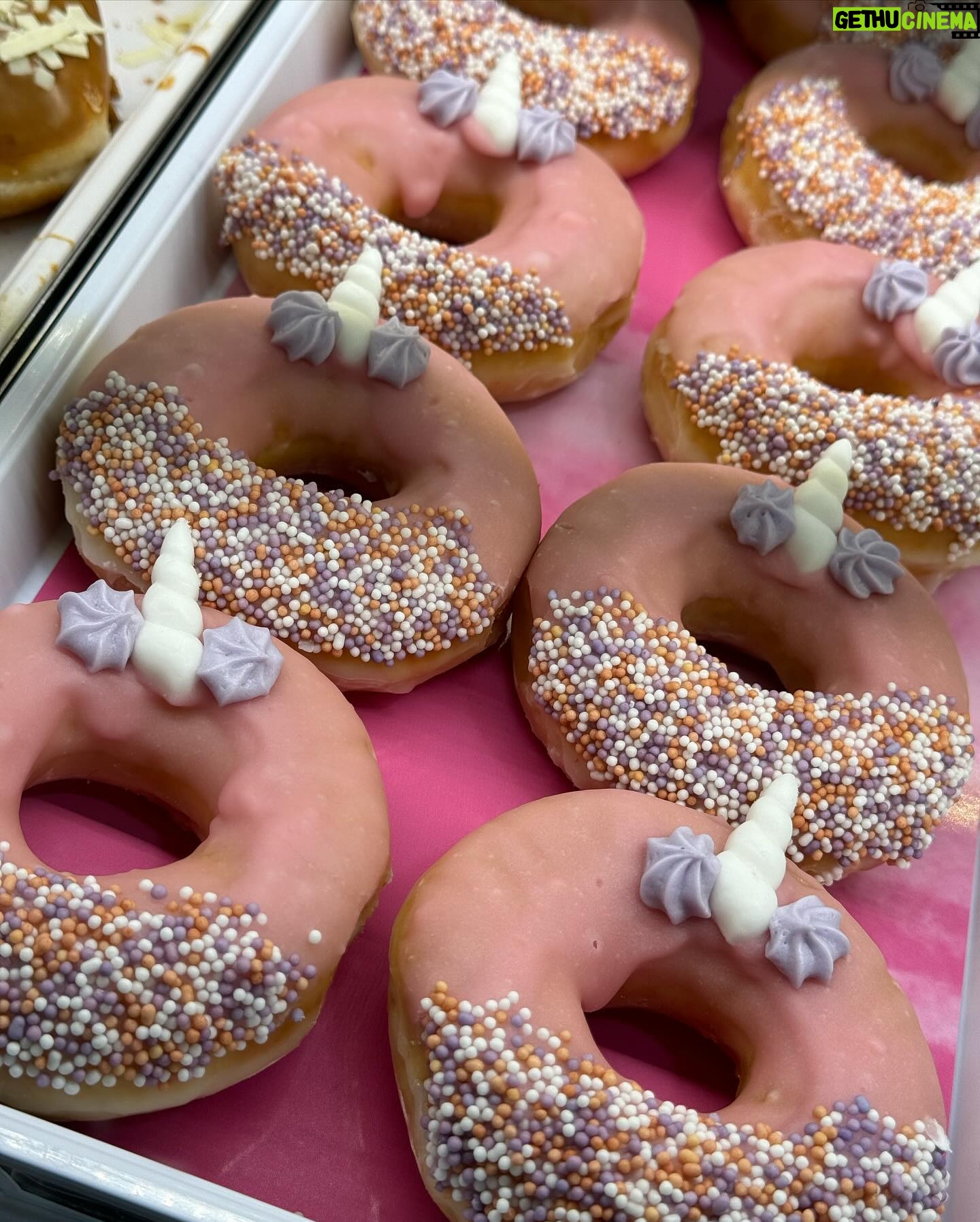Anfisa Letyago Instagram - LDN part II 🧁