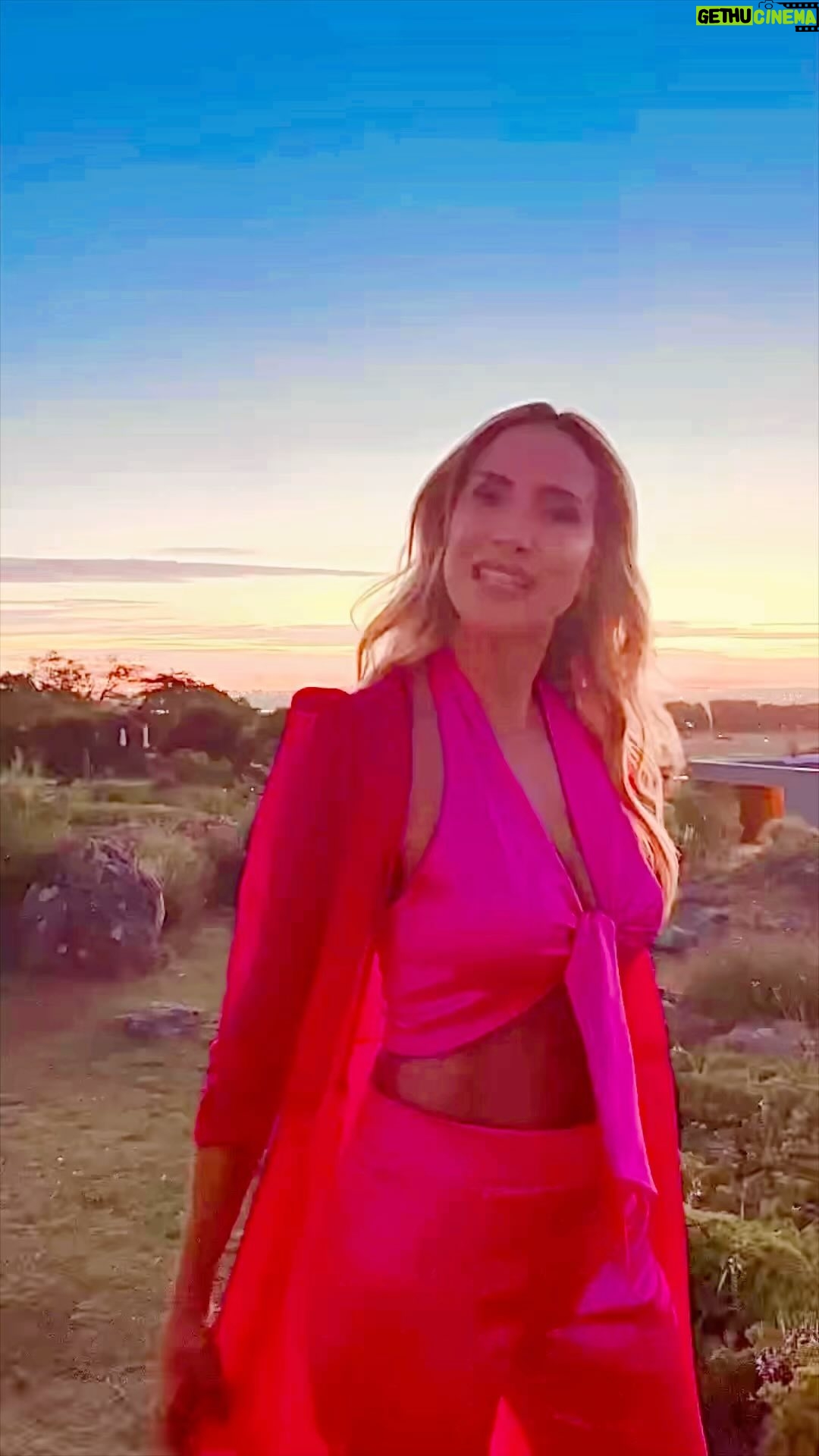 Angélica Castro - 2.6K Likes - Días espectaculares en Uruguay junto a @cranberry_chic y @fasano A seguir disfrutando de este verano y vacaciones!! ❤️ Como estuvo tu fin de semana ?? Look @itvelvet #Sunset #puntadeleste