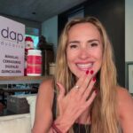 Angélica Castro Instagram - Buena Noches ❤️🌻 muchas gracias a todos por estar presente y en especial a mi querida @alejandraherr62 por acompañarnos en este programa ❤️🌻 Gracias @dap_ducasse por acompañarnos lunes a lunes y por tener los mejores productos para nuestros hogares ❤️ Gracias @peptiam por darnos el mejor colágeno 🌻❤️