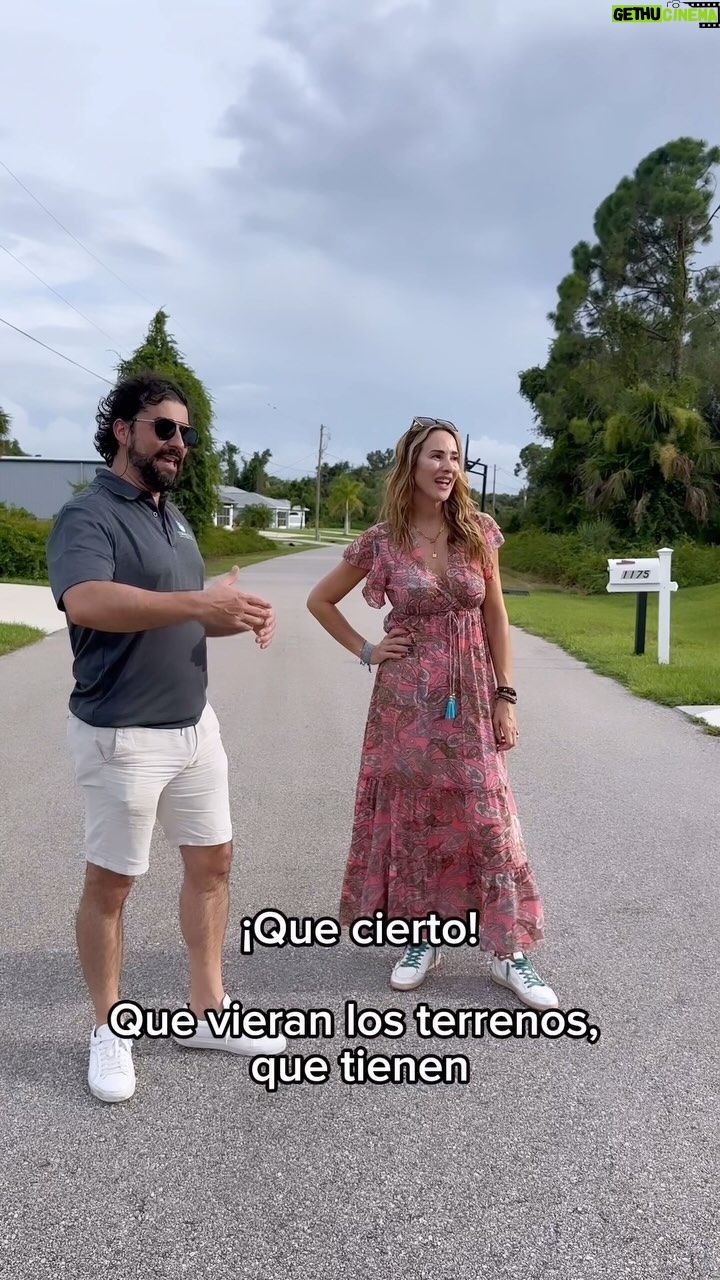Angélica Castro Instagram - #TBT ❤️🌻 Acá otro pedacito más de mi viaje a NorthPort a conocer los terrenos de @terranostrausa conversando directamente con Mariano de Terranostra USA ❤️ tremenda oportunidad, cualquier cosa le escriben directamente a ellos para que los puedan guiar! Cómo estuvo tu jueves? Tienes planes? #ad