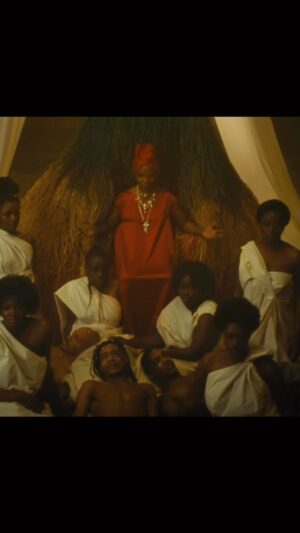 Angélique Kidjo Instagram - Spiritual verse on the great #Orokoro song by @mreazi 
The video is out now!
@kelpvibes @malyka_rjohany