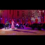 Angélique Kidjo Instagram - Version épique et (ré)africanisée de “La Foule” d’#edithpiaf pour l’inauguration de la @citelanguefrancaise hier sur @france2 avec le maestro @amenviana 🎸