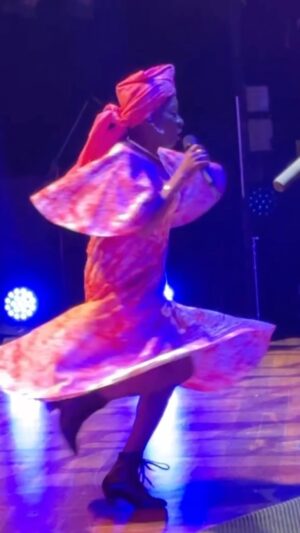 Angélique Kidjo Instagram - 💃🏾@perthfest right now tonight in Australia!💃🏾
👗 @imane_ayissi