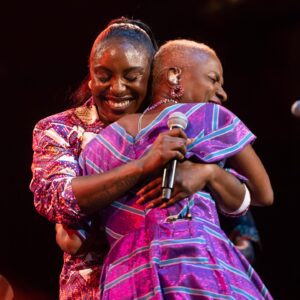 Angélique Kidjo Instagram - About yesterday!!!
@royalalberthall 🙏🏾 to @chinekeorchestra , @youssoundour1959 , @lauramvula , @ibrahimmaaloufofficial , @stonebwoy special thanks to my band: @thierryvatonofficiel @gregorylouis971 @david_donatien @justwody @amenviana 
📸 the great @michaeltubescreations 👗: the one and only @imane_ayissi