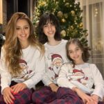 Angelika Revva Instagram - Две недели осталось до оливье, селедки под шубой и холодца… жду очень! 🎅🏽👋🏼🎄 Поделитесь, без чего не обходится ваш новогодний стол?