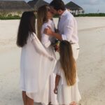 Angelika Revva Instagram – Розовая Свадьба 💒 17 лет 

Это было, как вчера.. на третий день знакомства ты сказал, что я твоя и никогда больше не отпускал из своих крепких объятий 💝 Спасибо небесам за эту Любовь 🙏🏼 Спасибо тебе, любимый, за нашу семью, наши ценности, за бесконечную любовь к нашим детям. 
Храните свою Любовь, уважайте и берегите друг друга! 💝🙏🏼 С Любовью #СемьяРА #20Апреля 
@arthurpirozhkov 🤍