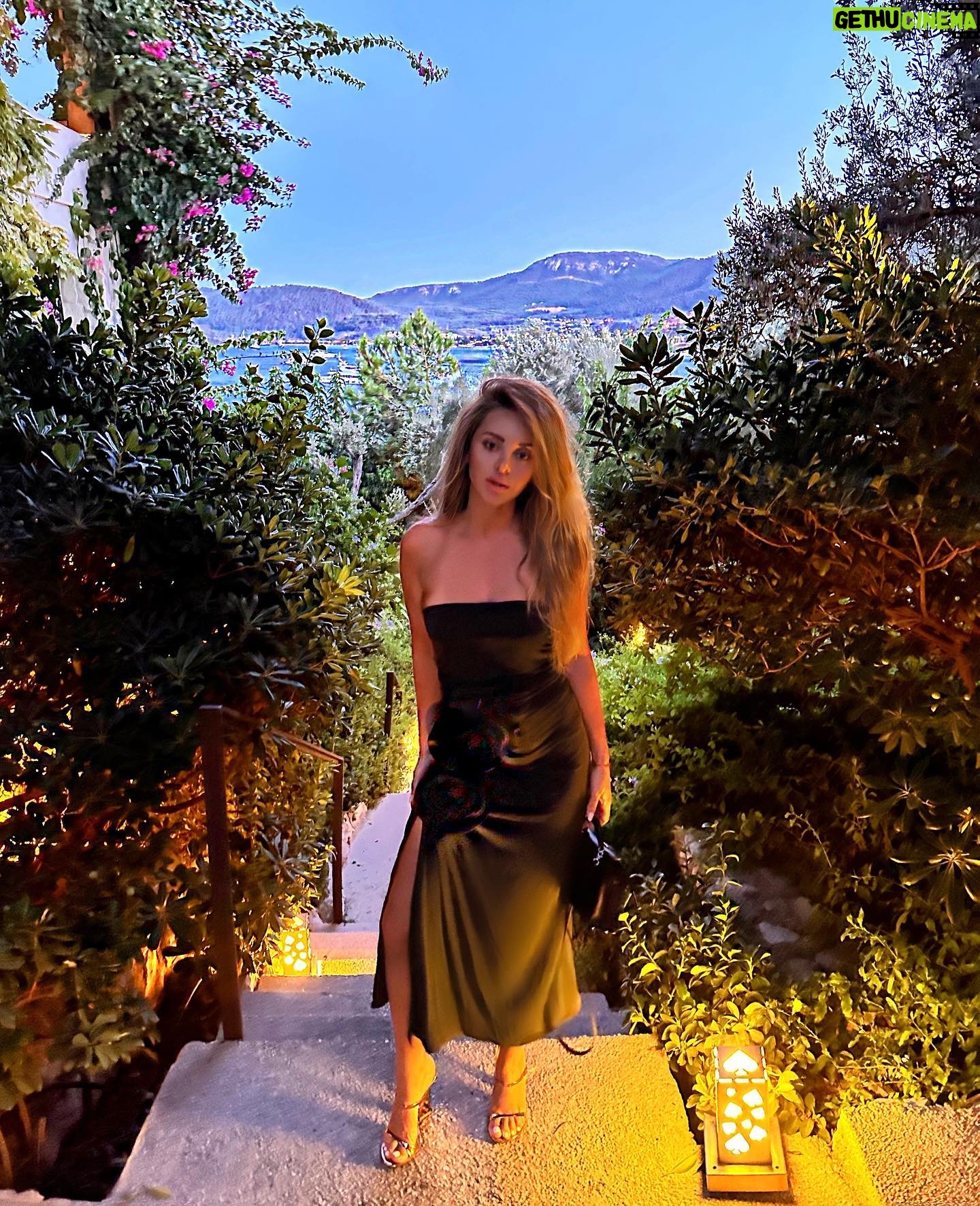 Angelika Revva Instagram - 𝓢𝓾𝓷𝓼𝓮𝓽 𝓵💓𝓿𝓮𝓻…