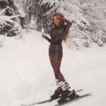Angelika Revva Instagram – Пусть это будет время чудес 🤍🤍🤍 с Наступающим Рождеством, нас!!! 🤍