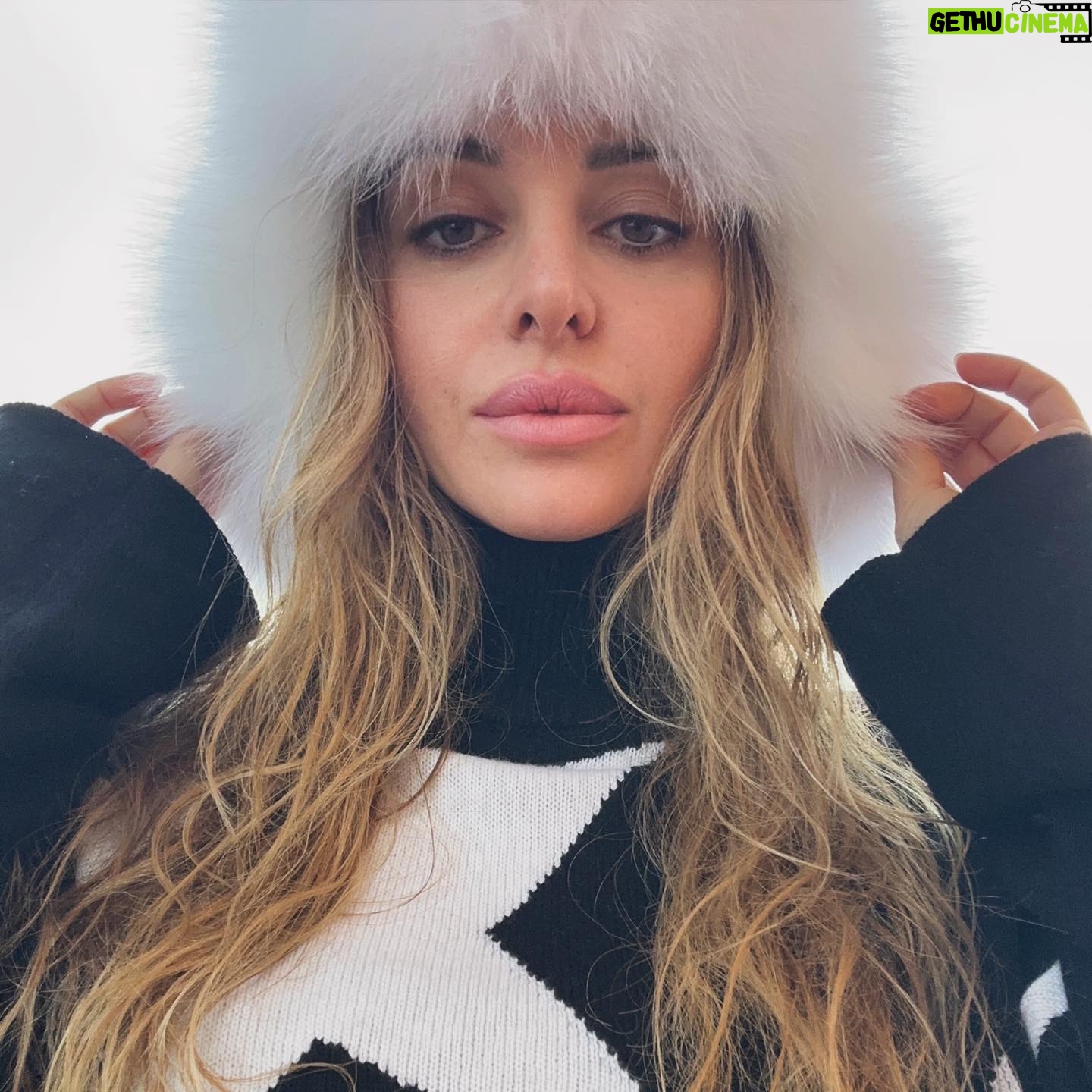 Angelika Revva Instagram - Банный…🧖🏻♀️ 🫶