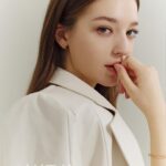 Angelina Danilova Instagram – it was a snowy day, full of joy and fun shooting. 
an interview for @womanchosun thank you for trusting me.