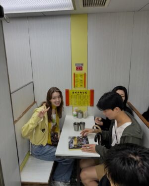 Angelina Danilova Instagram - Hong Kong secret beach location revealed.
From the beach to the rainy morning egg sando in the old town and back to Seoul.🥚