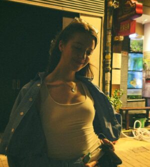 Angelina Danilova Instagram - In the mood for dim sum lights.🇭🇰🫖🥢

my dimsum rating and you must try too:

1. CHEONG FUN – 肠粉 – RICE NOODLE ROLLS
2. HAR GOW – XIĀ JIǍO – 虾饺 SHRIMP DUMPLINGS
3. LÀUHSĀBĀAU – 流沙包 – LIUSHABAO – MOLTEN EGG CUSTARD BUNS
4. NO MAI GAI – NUÒMǏ JĪ – 糯米鸡 – STICKY RICE CHICKEN LOTUS LEAF WRAP
5. XIAOLONGBAO – “XLB” – 小笼包- STEAMED SOUP DUMPLINGS