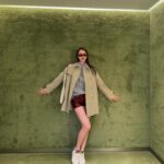 Angelina Danilova Instagram – 청담에 리모델링된 구찌 플래그십 스토어를 방문한 건 정말 즐거운 경험이었습니다. 🍒 고급스러운 인테리어와 이태리 가구들과 예술 작품들이 정말 매력적였어요. 사바토 데 사르노의 2024 S/S 컬렉션을 입어보는 것은 호화로움과 세련미 속으로 빠져든 듯한 기분을 선사했어요 잊지 못할 경험이었습니다.

Visiting the revamped Gucci flagship in Cheongdam was truly a treat for the senses. From the refined interiors to the exquisite Italian furnishings, every corner exuded elegance. The specially curated artworks added an extra layer of charm. Trying on pieces from the Gucci 2024 S/S collection felt like stepping into a world of luxury and sophistication, making it an unforgettable experience.

Thank you for the hospitality @gucci 

#gucciSS24 #구찌청담플래그십 #guccijackie