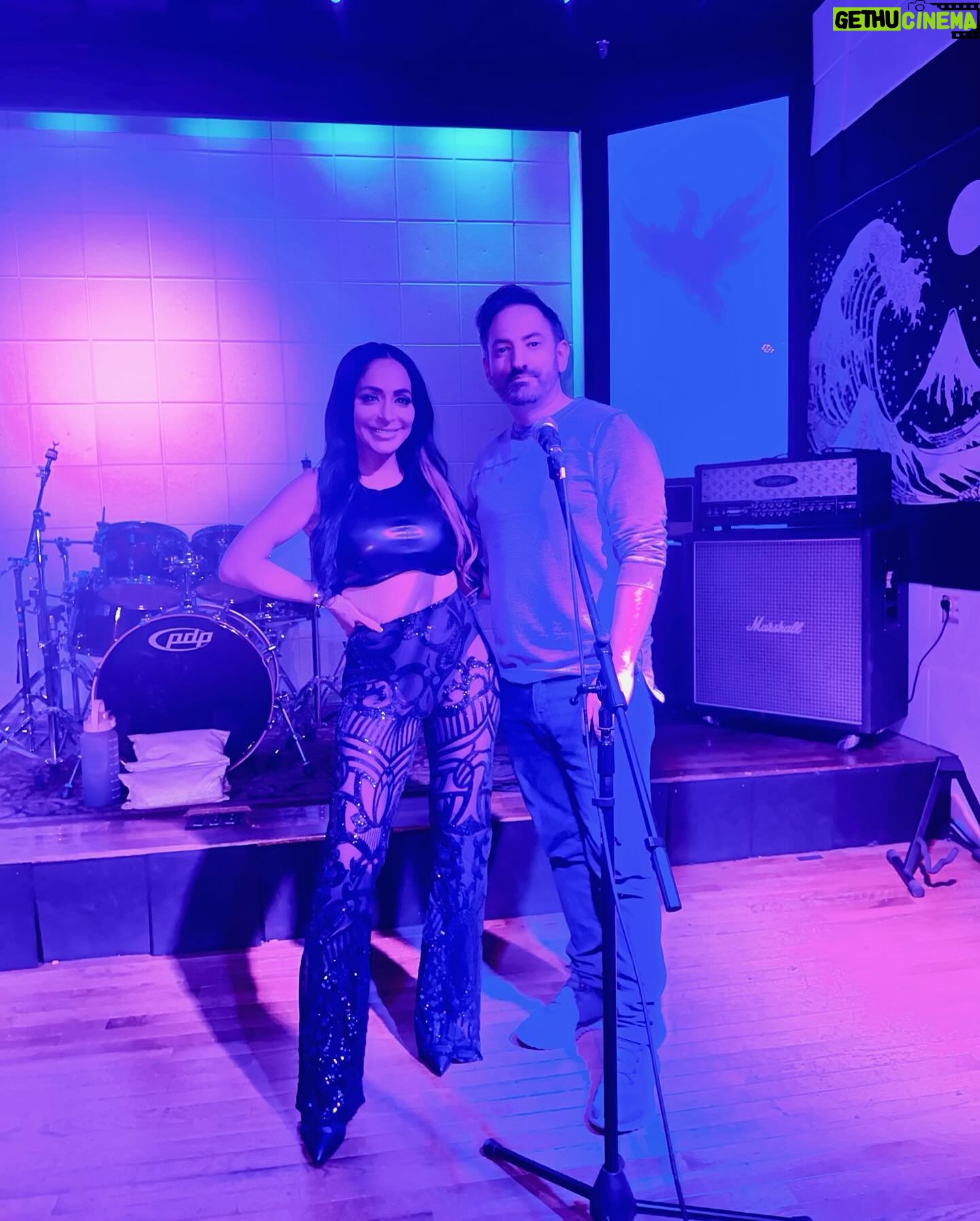 Angelina Pivarnick Instagram - THIS WEEK ON #UMHELLO ✨ @tonyhansonfenix joins the #UmHelloPodcast to catch up with @angelinamtv on their history making music together, @fenixstudios stepping up as our iconic recording hub for the podcast and all the exciting projects they have coming🎶🤫 Available Jerzday, May 9th at 12pm ET wherever you get your podcasts! ✨🎙️
