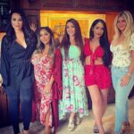 Angelina Pivarnick Instagram - Girls day 😍. What I needed for sure. Smiles , dancing , wine and cheese. 🙏🏼❤️@jwoww @snooki @deenanicole @lauren_sorrentino #familia #funtimes #surroundyourselfwithgoodpeople #happiness #love