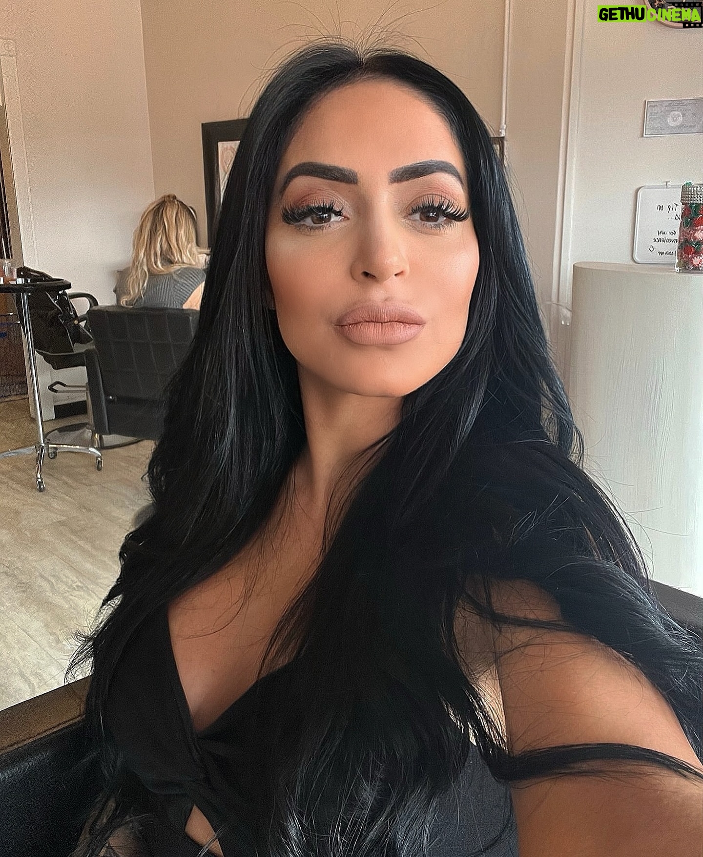 Angelina Pivarnick Instagram - Hair by @danadhairstudio my love 😍. #hairstylist #hairsalon #hair #hairtransformation #photooftheday #photography #selfies