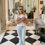 Angelique Boyer Instagram - Lo bueno de viajar es que uno no vuelve siendo el mismo… ✨♾️🦋