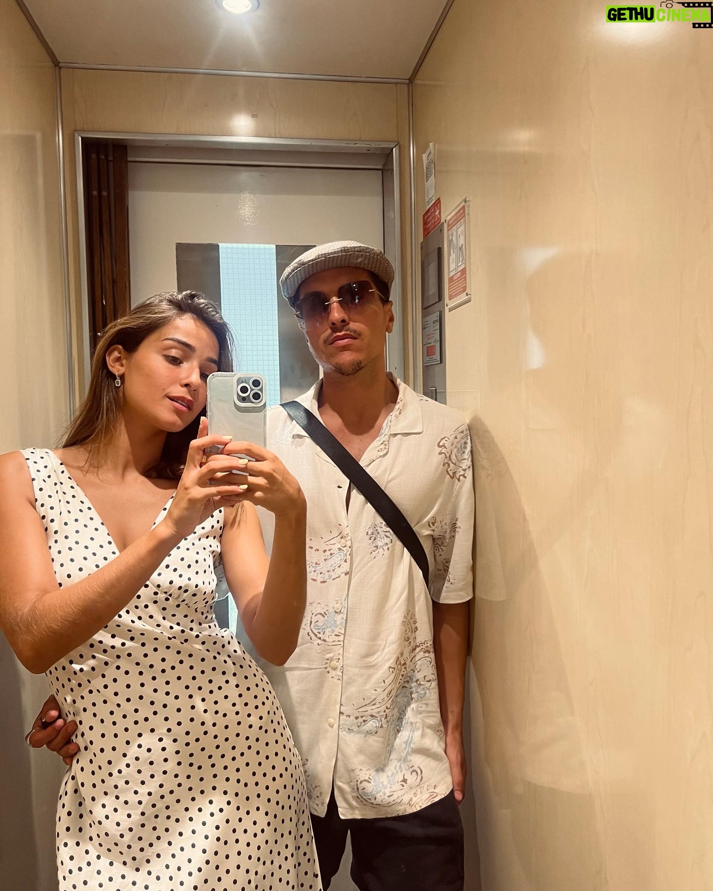 Angie Costa Instagram - Ausente por aqui por motivos de 👆🏼❤️