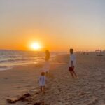 Angie Costa Instagram – Em 2023 vivi, aprendi, amei, valorizei, realizei, fui a melhor mãe, amiga, filha, companheira, mulher que consegui ser. Tudo isto com saúde. Este ano ensinou-me lições valiosas. Agradeço e agradeço-vos por tudo. Obrigada pelo carinho de sempre ❤️ Feliz 2024 para todos nós!