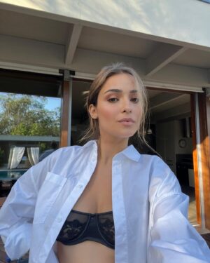 Angie Costa Instagram - 🦋🦋