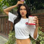 Aniporn Chalermburanawong Instagram - ใจส่งใจ❤️มาส่งใจให้ผู้ป่วยโรคหัวใจแต่กำเนิดกัน แนทขอชวนมาแกะกล่อง Art Toy น้อง ‘Hi! ใจ’ และตามหาตัว Secret สุดน่ารัก จะได้สะสมให้ครบทั้ง 4 แบบ พร้อมช้อปเสื้อยืดสุดคิ้วท์คอลเลกชั่นพิเศษที่ออกแบบโดย @parnarts 😍 เพื่อช่วยกันส่งต่อความสุขให้กับน้องๆ ผู้ป่วยโรคหัวใจแต่กำเนิด กับ @CentralRetail กัน! โดยรายได้หลังหักค่าใช้จ่ายนำไปสมทบทุนค่ารักษาให้กับน้องๆ ผ่านมูลนิธิเด็กโรคหัวใจฯ  ❤️❤️❤️❤️❤️❤️❤️❤️❤️ 🙌 มาเป็นเจ้าของ Art Toy ทั้ง 4 ดีไซน์ และตามหาตัว Secret ก่อนใคร Art Toy* Hi! ใจ แบบกล่อง 1 ตัว ราคา 990 บาท Art Toy* Hi! ใจ แบบ BOX SET 3 ตัว ราคา 2,690 บาท *Blind Box ไม่สามารถเลือกสีของ Art Toy ได้ T-Shirt Hi! ใจ ราคา 490 บาท ช้อปได้ที่ 📍 TikTok Shop: @CentralDepartmentstore 📍ช้อปเองได้ที่ POP MART สาขาเซ็นทรัลเวิลด์ หรือดูข้อมูลเพิ่มเติมได้ที่ IG Bio @CentralRetail ❤️❤️❤️❤️❤️❤️❤️❤️❤️ #CentralRetail #CRC #ให้ใจส่งต่อความสุขไม่รู้จบ