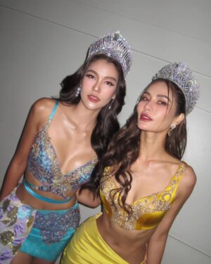 Aniporn Chalermburanawong Instagram - คนข้างๆยังโสด จีบได้ แต่ต้องผ่าน พี่แนทครับบ 😎✨️ ขอบคุณ @kingpowerofficial สำหรับกิจกรรม ม่วนซื่นแบบนี้ง้าปปป

#KingPowerSongkran2024
#อภิมหาสงกรานต์รางน้ำ
#ม่วนหนุกสุขคัก
#แห่แดนซ์กินช้อปเล่นน้ำให้ฉ่ำ
#RANGNAMSONGKRAN2024