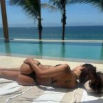 Anitta Instagram - Bikini to match the city’s vibe: Rio, I’m here 👙🌊☀️🌴👑 🌊 📜🤩