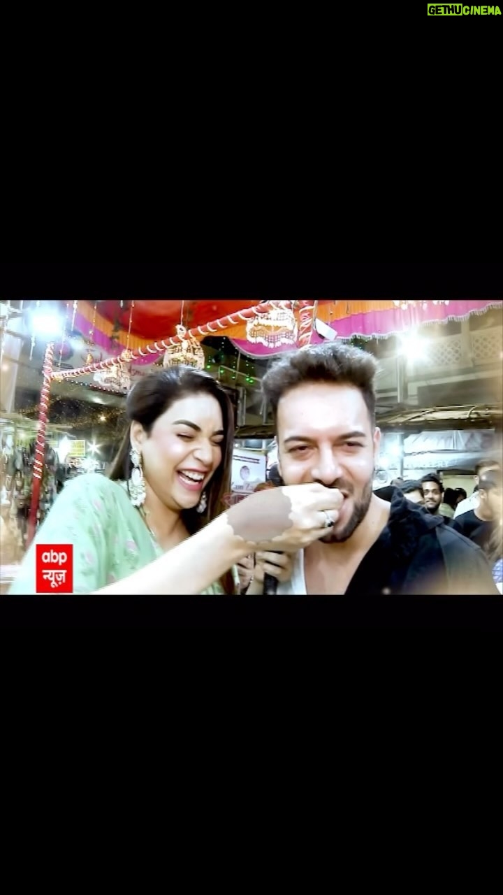Anjum Fakih Instagram - Chaliyeeee aaj chalte hain #mohammadaliroad @nzoomfakih ke saath Dekhiyeeee khaas jhalak sirf @sbsabpnews par 2:30 se 3:30 baje #anjum #anjumfaikh #anjumfakihclub #kundalibhagya #kundali #shrishti