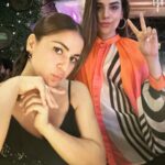 Anjum Fakih Instagram - Arora Sisters!! ❤️❤️ #PreetaKiShrishti