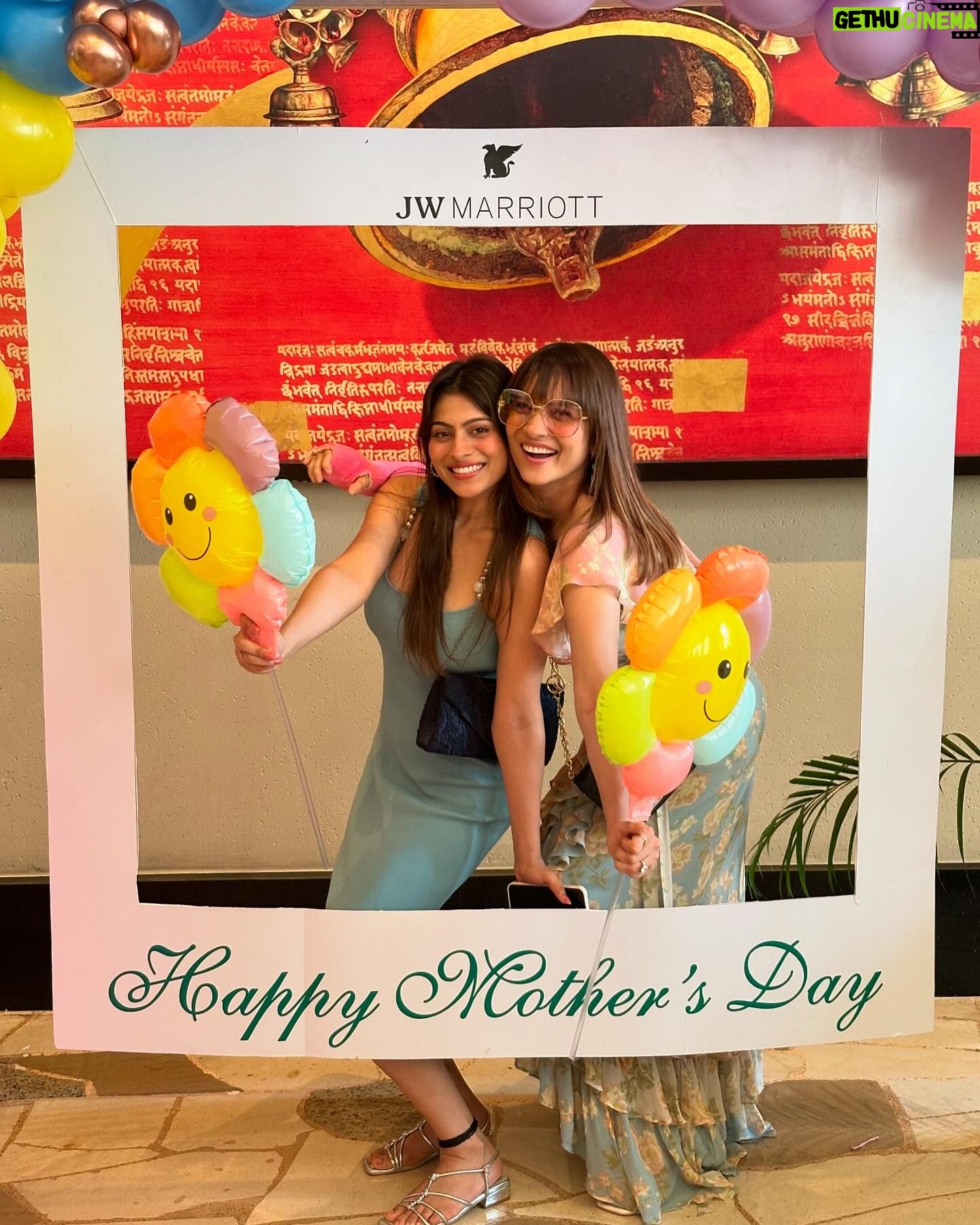 Ankita Lokhande Instagram - A day to cherish the most special bond. A day full of love and laughter. You deserve the whole world maa… Happy Mother’s Day @vandanaphadnislokhande