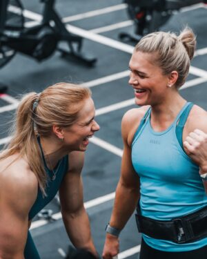 Anníe Mist Þórisdóttir Instagram - Life is just so much better with you in it ❤️! The light, energy and happiness you spread is so contagious ☀️ Wishing you the very happiest of birthdays and I can’t wait to celebrate in person when I get you “home” 👯‍♀️

I’ll definitely celebrate today with a good cake though and send you a picture of me and Freyja eating it 🎂🥳😂

@katrintanja #soulmate #birthdaygirl #celebration