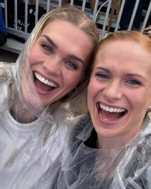 Anníe Mist Þórisdóttir Instagram - Life is just so much better with you in it ❤️! The light, energy and happiness you spread is so contagious ☀️ Wishing you the very happiest of birthdays and I can’t wait to celebrate in person when I get you “home” 👯‍♀️

I’ll definitely celebrate today with a good cake though and send you a picture of me and Freyja eating it 🎂🥳😂

@katrintanja #soulmate #birthdaygirl #celebration