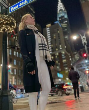 Anníe Mist Þórisdóttir Instagram - I have had a soft spot for NYC since the first time I visited. The food, the noice, the smells, the pace of life but mostly the people. 

Getting to share the city with my youngest favorite person is something even more special. ❤️

Seeing and experiencing things for the first time through the eyes of a toddler is - MAGICAL. Best part of this weekend? Sitting in her stroller, laughing with grandma and grandpa and dad racing through the streets making car sounds. Simple. Pure. Magical. 

What is the most mundane thing you’ve done that felt MAGICAL?

#seethemagic #enjoythejourney #nyc #toddlerlife #thesmalljoys #life