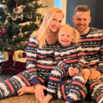 Anníe Mist Þórisdóttir Instagram - LOVE Christmas Day in nighties ! Last Santa (out of 13 here in Iceland) gave us all a matching set in our shoe 👞🎅 Hope you guys are getting time with your loved ones ❤️ Happy Holidays to all of you 🥰 #christmas #holidays #grateful