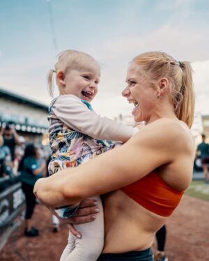 Anníe Mist Þórisdóttir Instagram - First Mother’s Day as a mom of two!! It feels crazy to write that ❤️💙 
No one could have prepared me for what it actually feels like to be a mom.  The most incredible thing I have ever done, hugs, kisses , snuggles, laughter and love along with sleepless nights, long hours, million times answering the same questions but it has also taught me I have endless patience for these two ❤️
Heart absolutely Full of Love 

#mothersday #mom #grateful #love #enjoylife #dottir #son