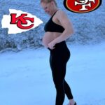 Anníe Mist Þórisdóttir Instagram - Hopefully a Fun night ahead!! 1 hour nap to get ready starts at 11:30pm 🙋‍♀️ How-bout them Chiefs 😏 Who are you cheering for?