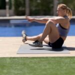 Anníe Mist Þórisdóttir Instagram - Some of my favorite go to stretches and flows 🤝 Rest day today meant 🔸50min zone 2 (usually do anywhere from 45-90min) where I biked and did some jump rope 🔸 into 20min of active movement stretches 🔸 into cooling down in the pool 😅 #activerecovery #moving #mobility #enjoylife #training #crossfit #tyrathlete