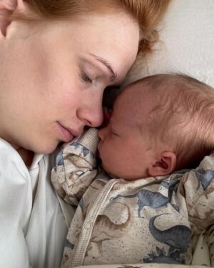 Anníe Mist Þórisdóttir Instagram - First Mother’s Day as a mom of two!! It feels crazy to write that ❤️💙 
No one could have prepared me for what it actually feels like to be a mom.  The most incredible thing I have ever done, hugs, kisses , snuggles, laughter and love along with sleepless nights, long hours, million times answering the same questions but it has also taught me I have endless patience for these two ❤️
Heart absolutely Full of Love 

#mothersday #mom #grateful #love #enjoylife #dottir #son