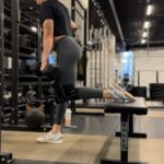 Anníe Mist Þórisdóttir Instagram - You can’t technically call this a SUPERSET, but I’ll do it anyways! 8 - 12/side Off-set Bulgarian split squat 8 - 12/side Band single arm pulldown 30-seconds/side DB Off-set carry (front rack overhead) 8 - 12/side Archer ring push up Adding a little extra accessory after class is a FANTASTIC way to feel even more complied and the fastest way to 🍑 Btw, am I the only one who instantly feel at least 10% fitter when putting on a pair of good looking leggings? @tyrsport @thetrainingplan @tyrsport