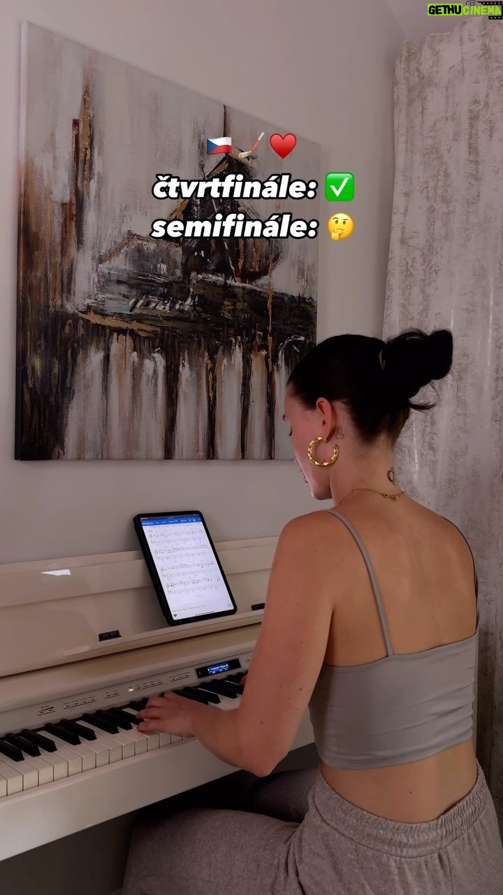 Anna Šulcová Instagram - Na víkend je program jasný! Budete sledovat? 🇨🇿🏒