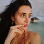 Anna Šulcová Instagram - Nové video z MALEDIV je právě online na mém youtube kanále♥️😘 odkaz ve stories! ✨Dala jsem si s ním práci, tak snad se bude líbit!