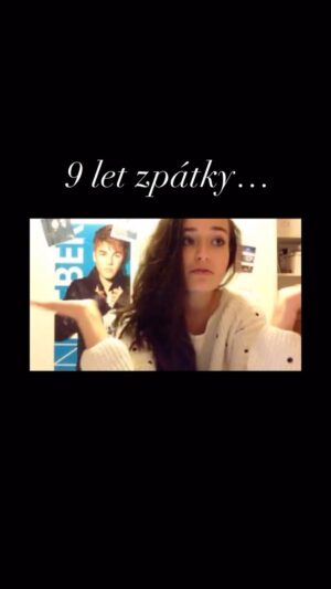 Anna Šulcová Instagram - Celý život se mě všichni ptali, co budu jednou dělat. Moje odpověď je v tomto videu. I po těch letech stále nevím, co bude dál. Ale vím, že jsem dokázala vybudovat platformu, na které sdílím svůj život a získala tak ty nejlepší virtuální kamarády, které můžu mít. A vím, že v tom spolu budeme ještě dlouho♥️ Budu se vždy snažit natáčet taková videa, která budou pro některé inspirací, zábavou nebo jen někomu vyplní čas a vytvoří úsměv na tváři. Tohle chci a budu dělat♥️