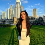 Anna Šulcová Instagram - she dyed her hair and went do Dubai 🇦🇪