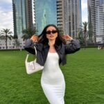 Anna Šulcová Instagram - she dyed her hair and went do Dubai 🇦🇪
