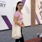 Anna Šulcová Instagram - Označ toho jednoho člověka, co je hodinu na jednom a tom samém stroji 😃