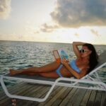 Anna Šulcová Instagram - Myšlenkami stále na Maledivách🏝️ Právě stříhám video právě z Malediv, tak dám vědět, až vyjde✅ Bylo tam krásně 😍 Děkuji @luxusni_dovolena.cz @coracoramaldives ♥️